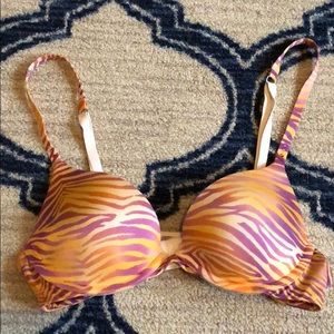 Victoria’s Secret Biofit Demi Uplift Bra